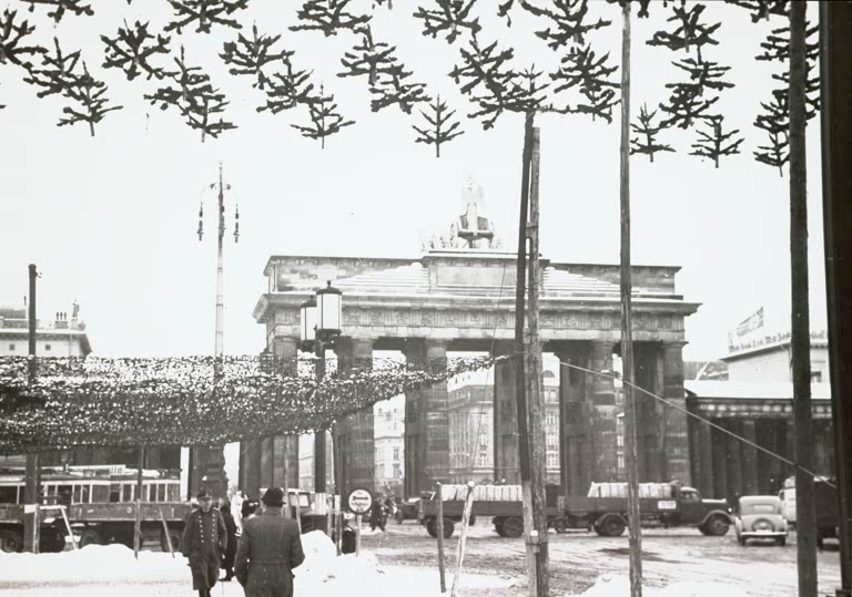 Berlin, Brandenburger Tor, Tarnnetze